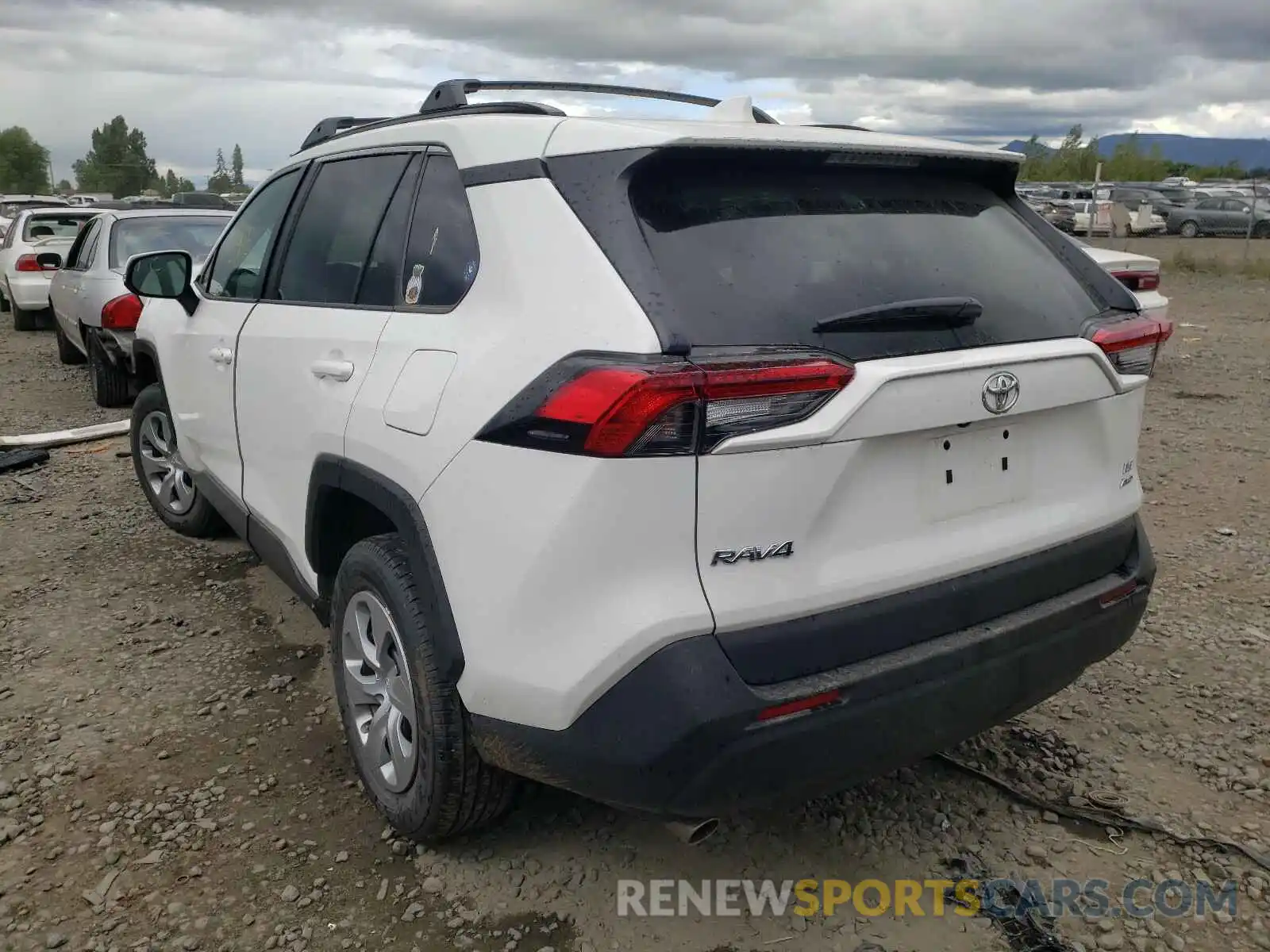 3 Photograph of a damaged car 2T3G1RFV3MC156068 TOYOTA RAV4 2021