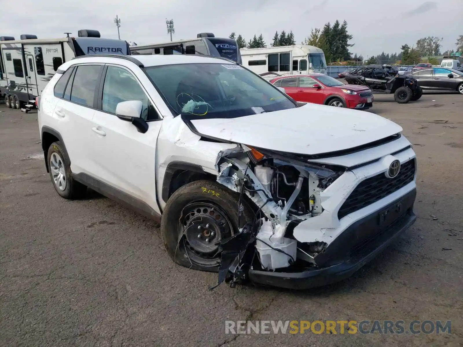 1 Photograph of a damaged car 2T3G1RFV3MC186719 TOYOTA RAV4 2021