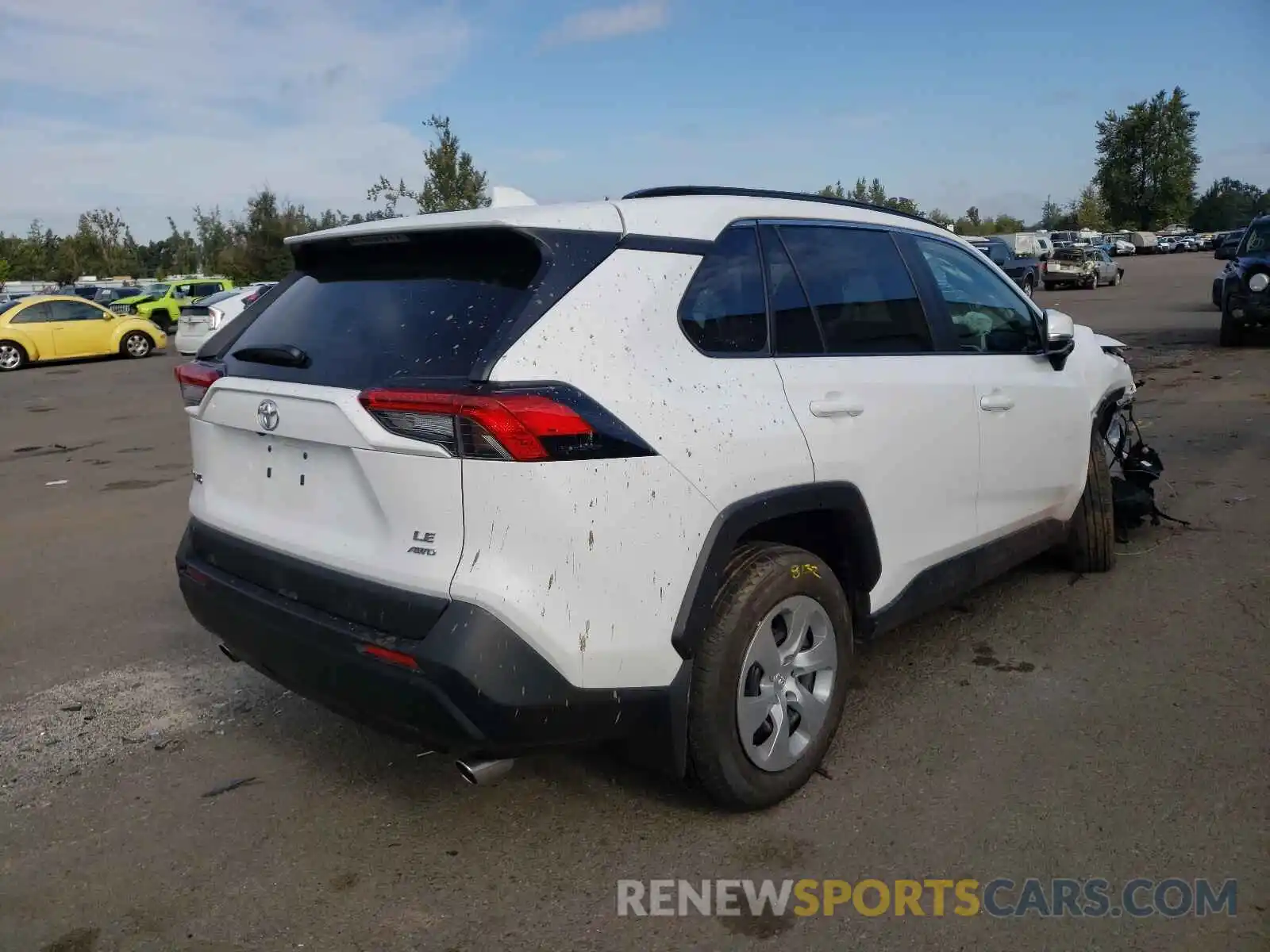 4 Photograph of a damaged car 2T3G1RFV3MC186719 TOYOTA RAV4 2021