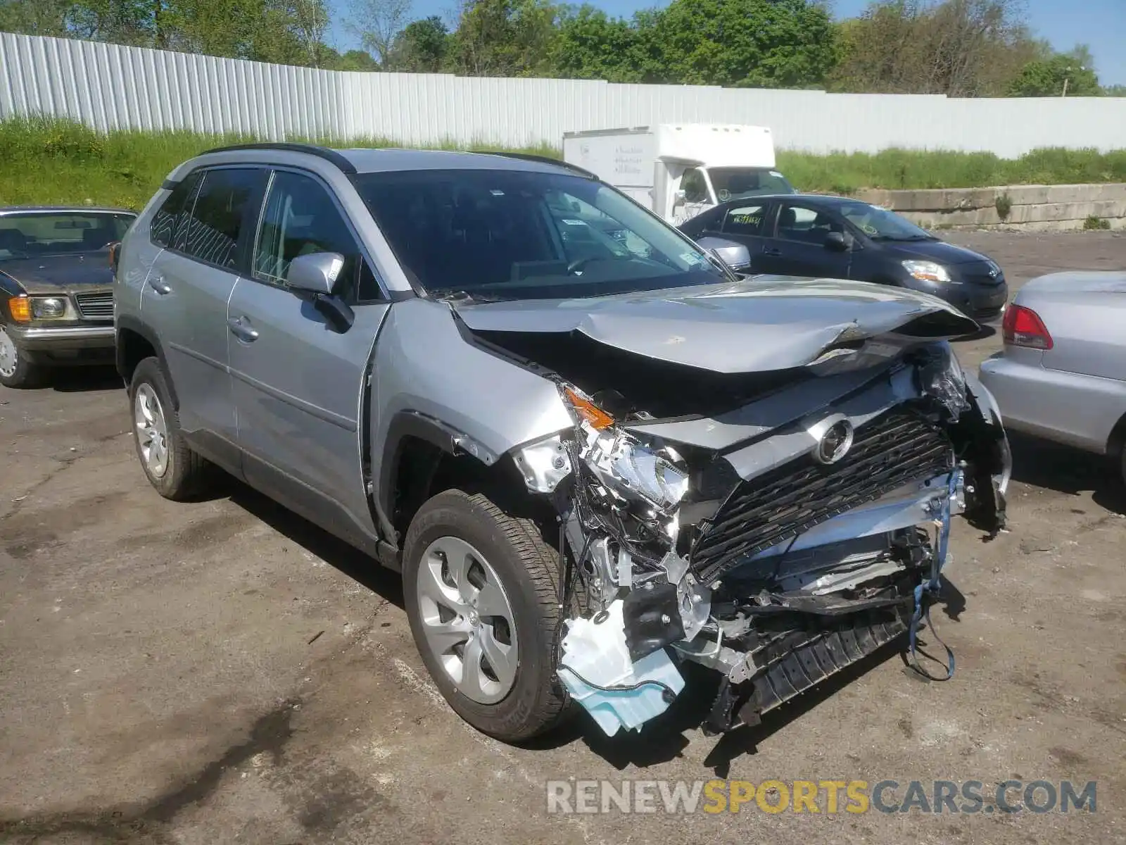 1 Photograph of a damaged car 2T3G1RFV3MW153086 TOYOTA RAV4 2021