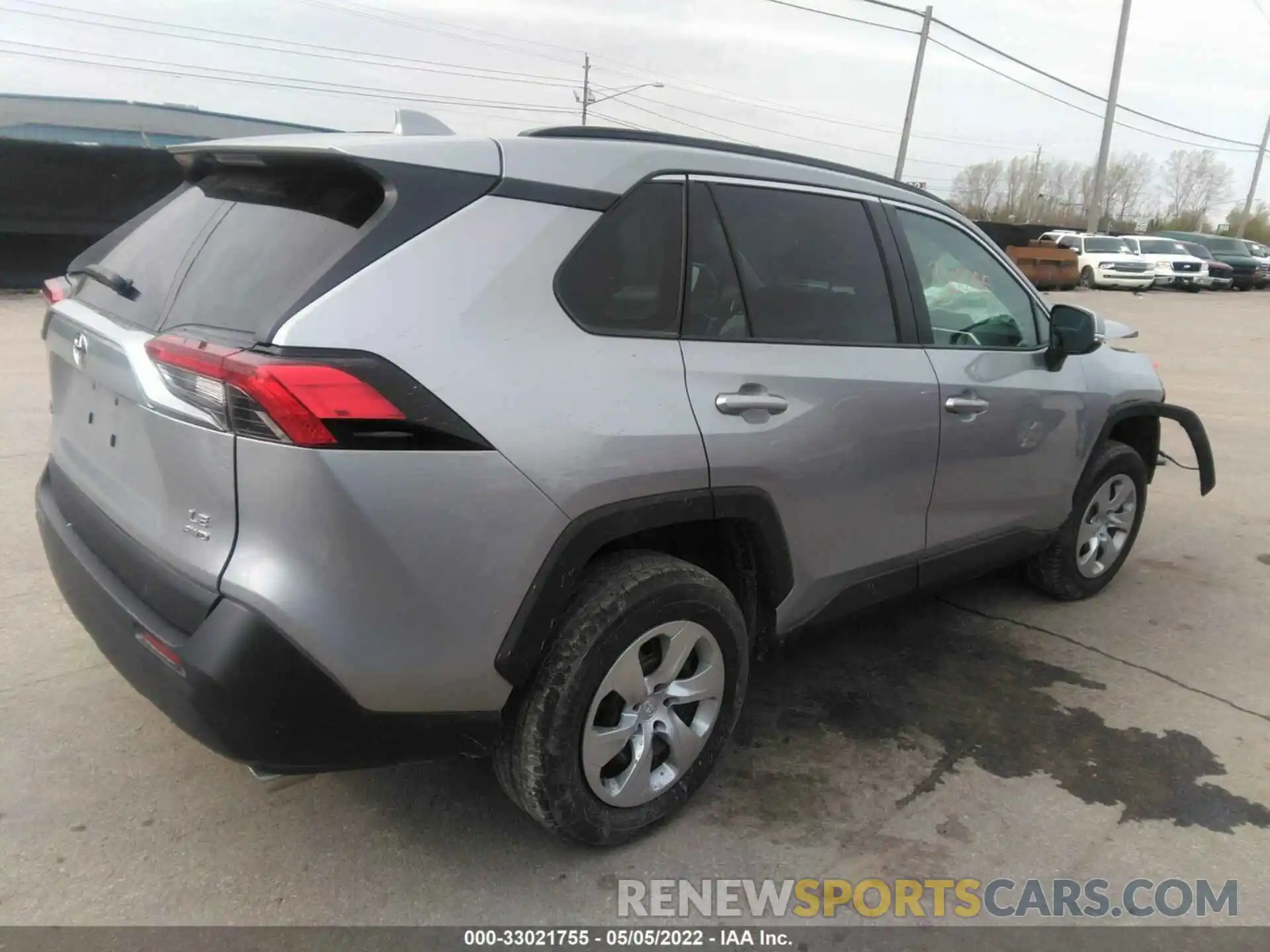 4 Photograph of a damaged car 2T3G1RFV3MW161706 TOYOTA RAV4 2021