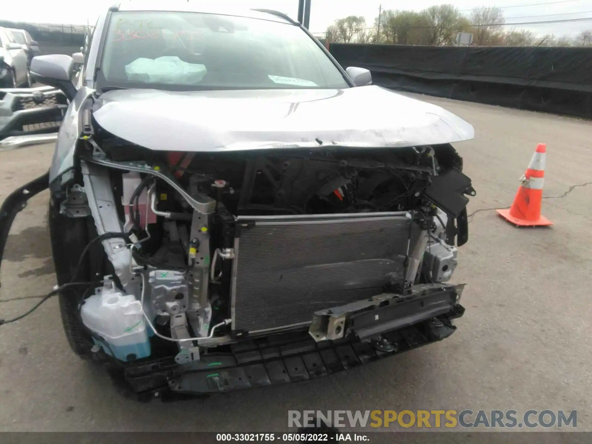 6 Photograph of a damaged car 2T3G1RFV3MW161706 TOYOTA RAV4 2021