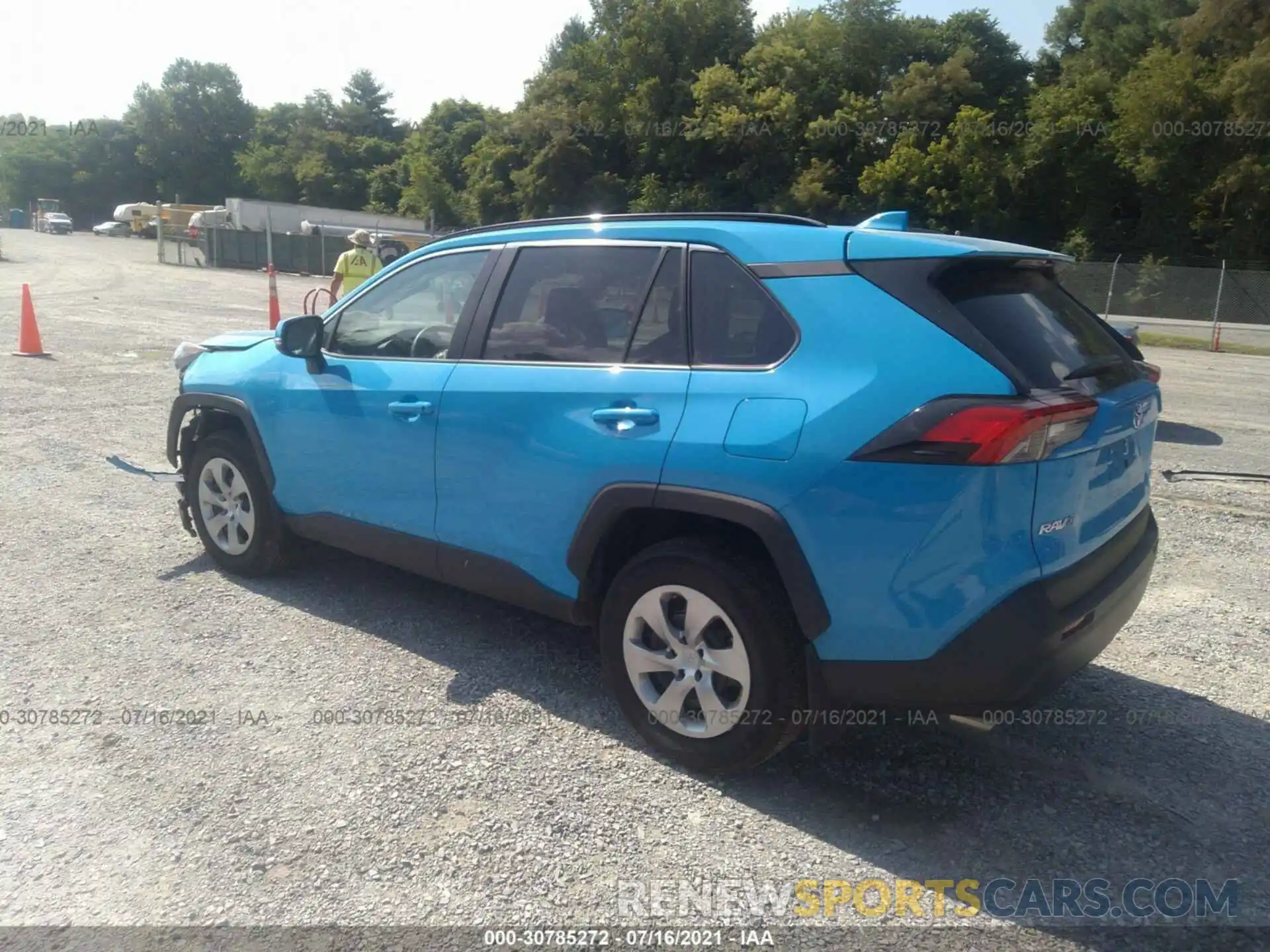 3 Photograph of a damaged car 2T3G1RFV3MW192552 TOYOTA RAV4 2021