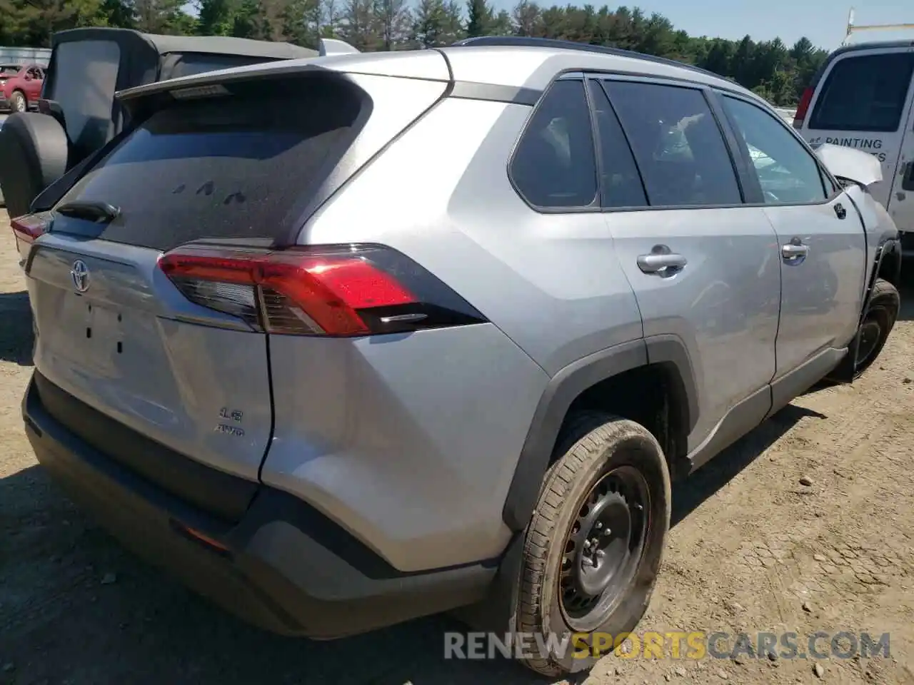 4 Photograph of a damaged car 2T3G1RFV3MW221399 TOYOTA RAV4 2021