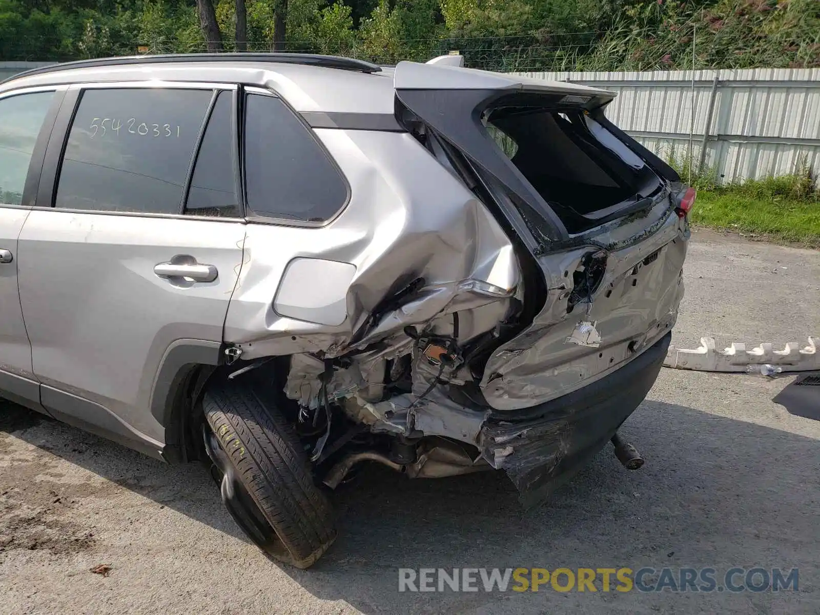 9 Photograph of a damaged car 2T3G1RFV4MC145497 TOYOTA RAV4 2021