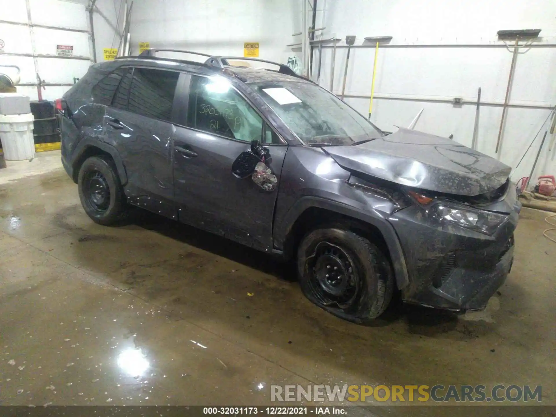 1 Фотография поврежденного автомобиля 2T3G1RFV4MC162557 TOYOTA RAV4 2021