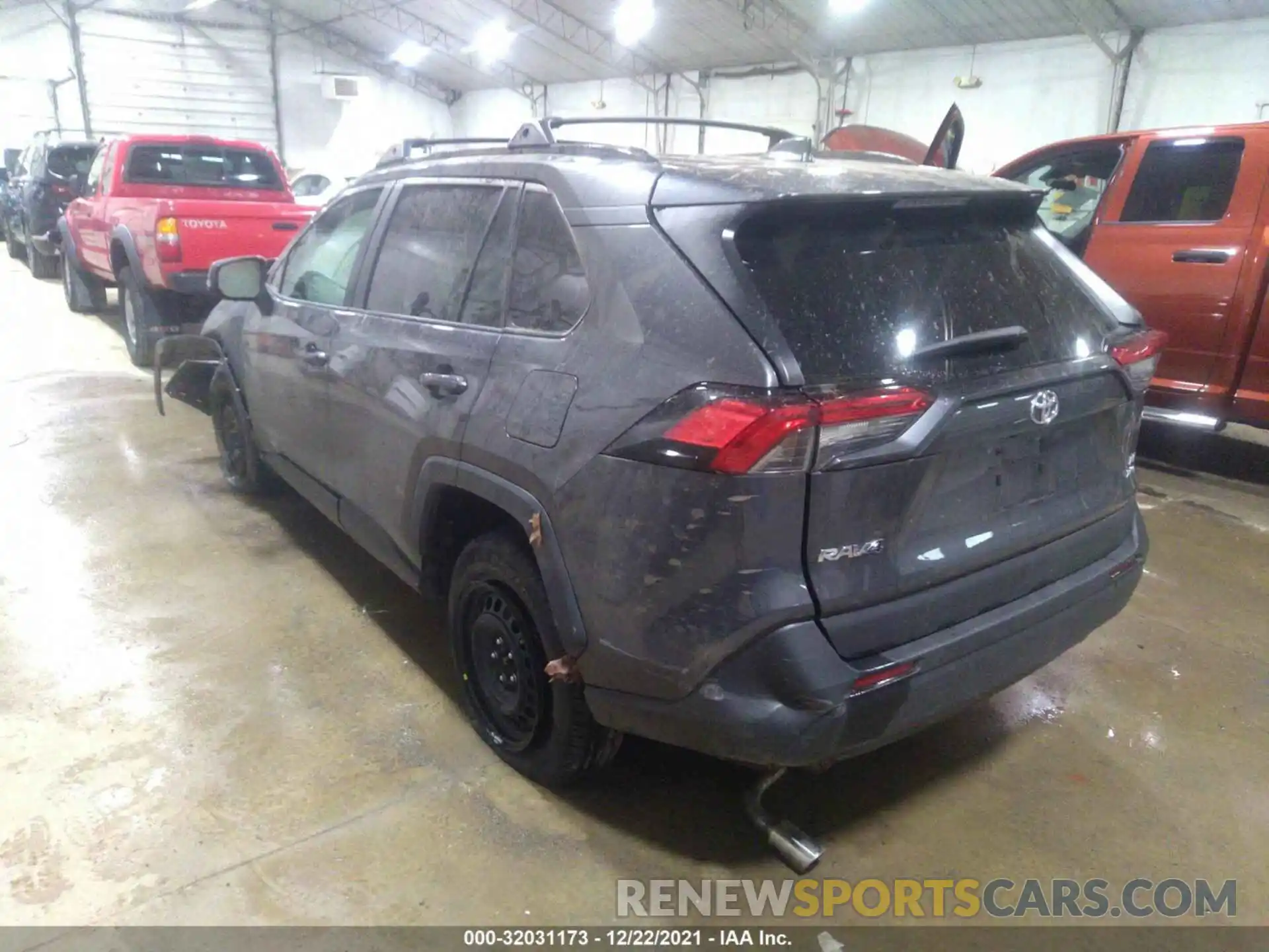 3 Photograph of a damaged car 2T3G1RFV4MC162557 TOYOTA RAV4 2021