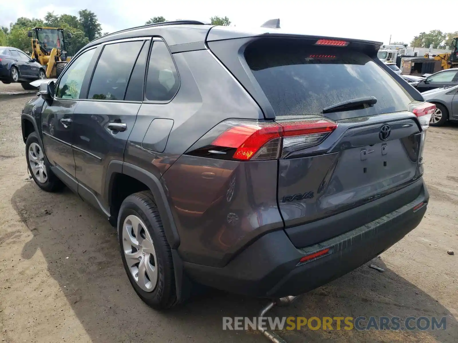 3 Photograph of a damaged car 2T3G1RFV4MC232171 TOYOTA RAV4 2021