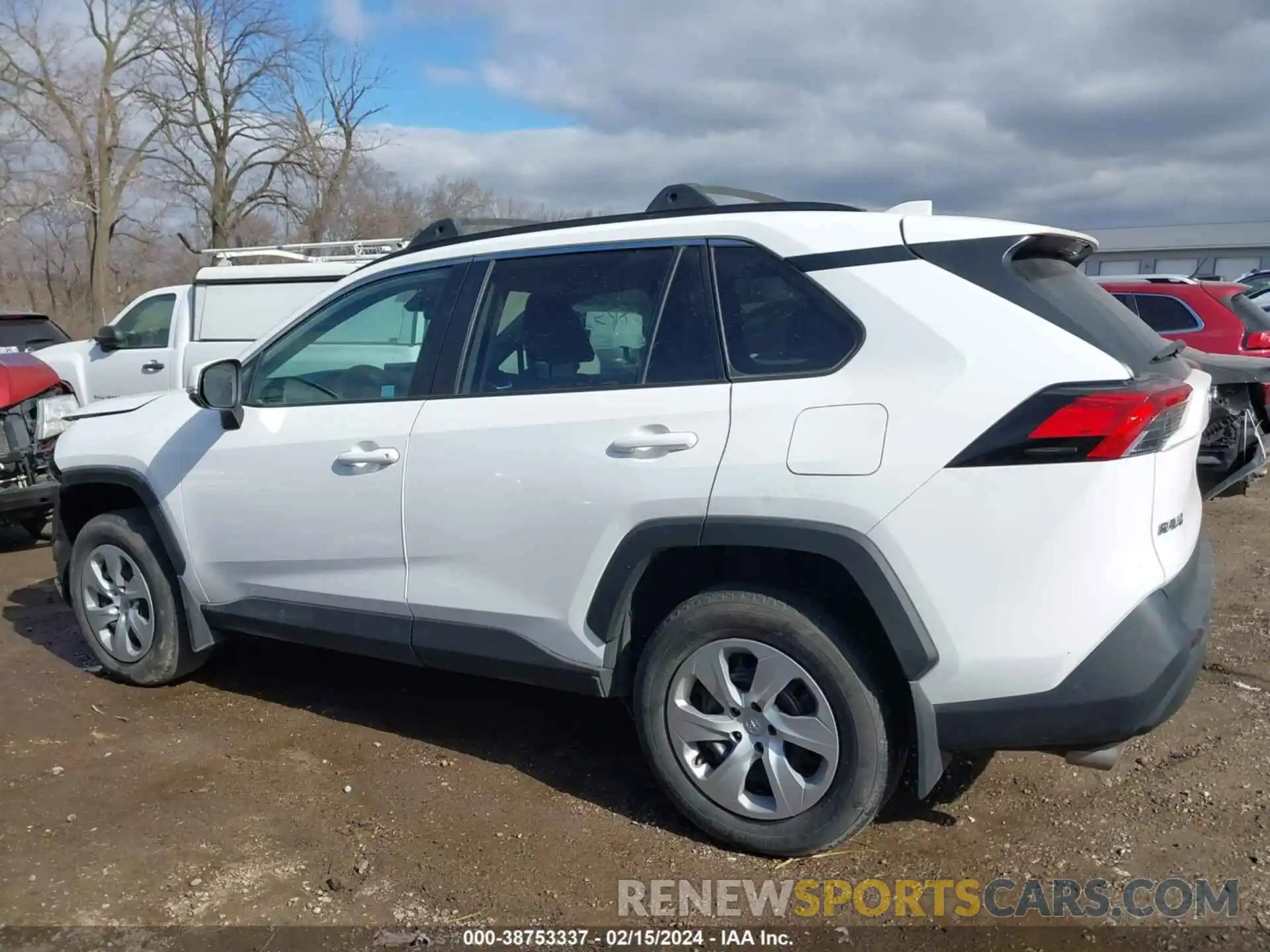 14 Photograph of a damaged car 2T3G1RFV4MC235166 TOYOTA RAV4 2021