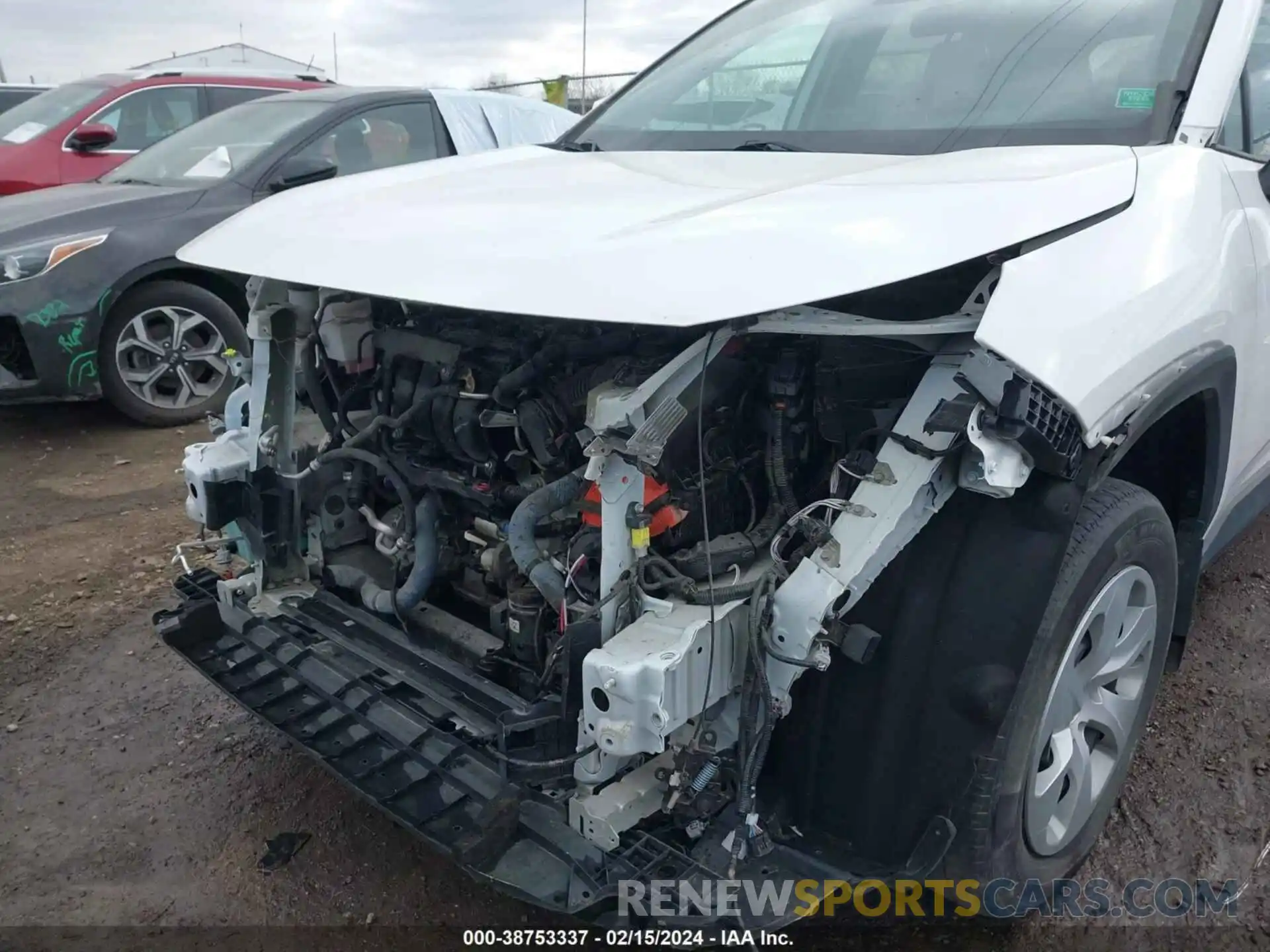 6 Photograph of a damaged car 2T3G1RFV4MC235166 TOYOTA RAV4 2021