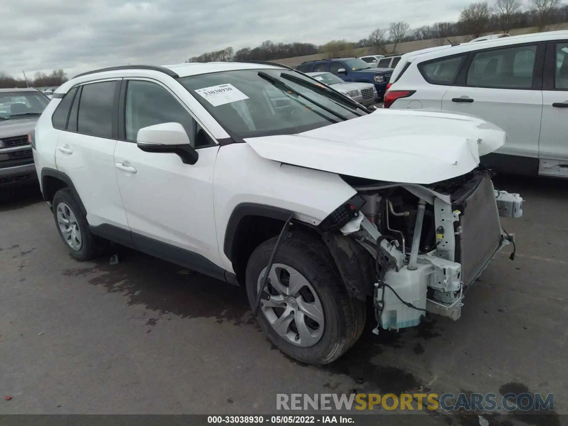 1 Photograph of a damaged car 2T3G1RFV4MW163819 TOYOTA RAV4 2021