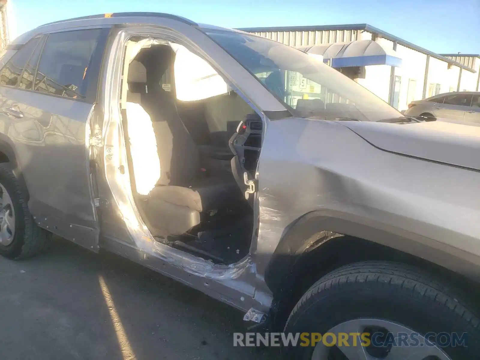 9 Photograph of a damaged car 2T3G1RFV5MC148831 TOYOTA RAV4 2021