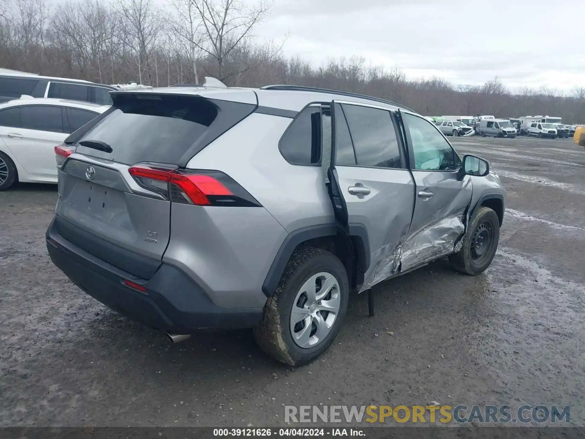 4 Photograph of a damaged car 2T3G1RFV5MC176967 TOYOTA RAV4 2021