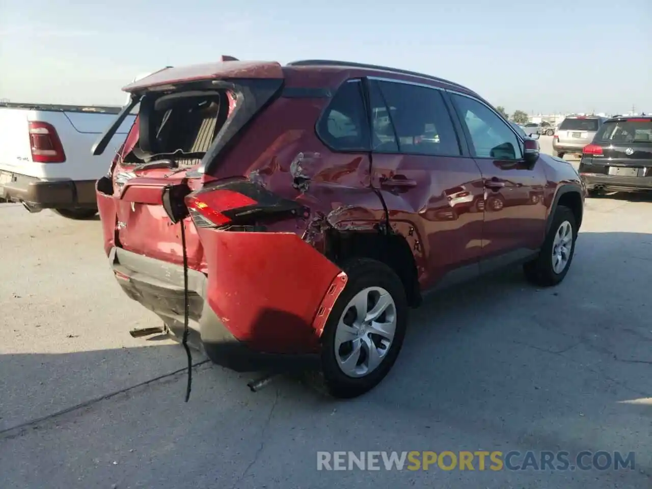 4 Photograph of a damaged car 2T3G1RFV5MW217466 TOYOTA RAV4 2021