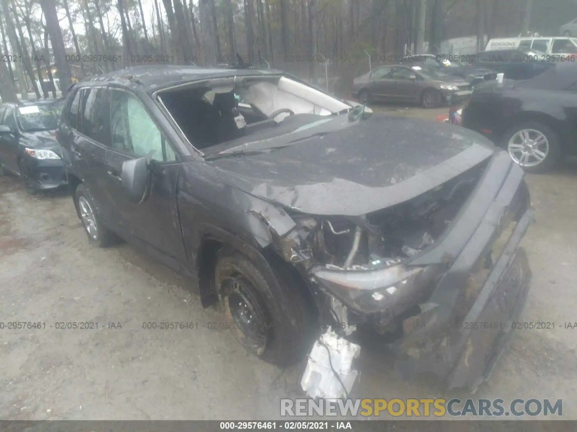 1 Photograph of a damaged car 2T3G1RFV6MW144124 TOYOTA RAV4 2021