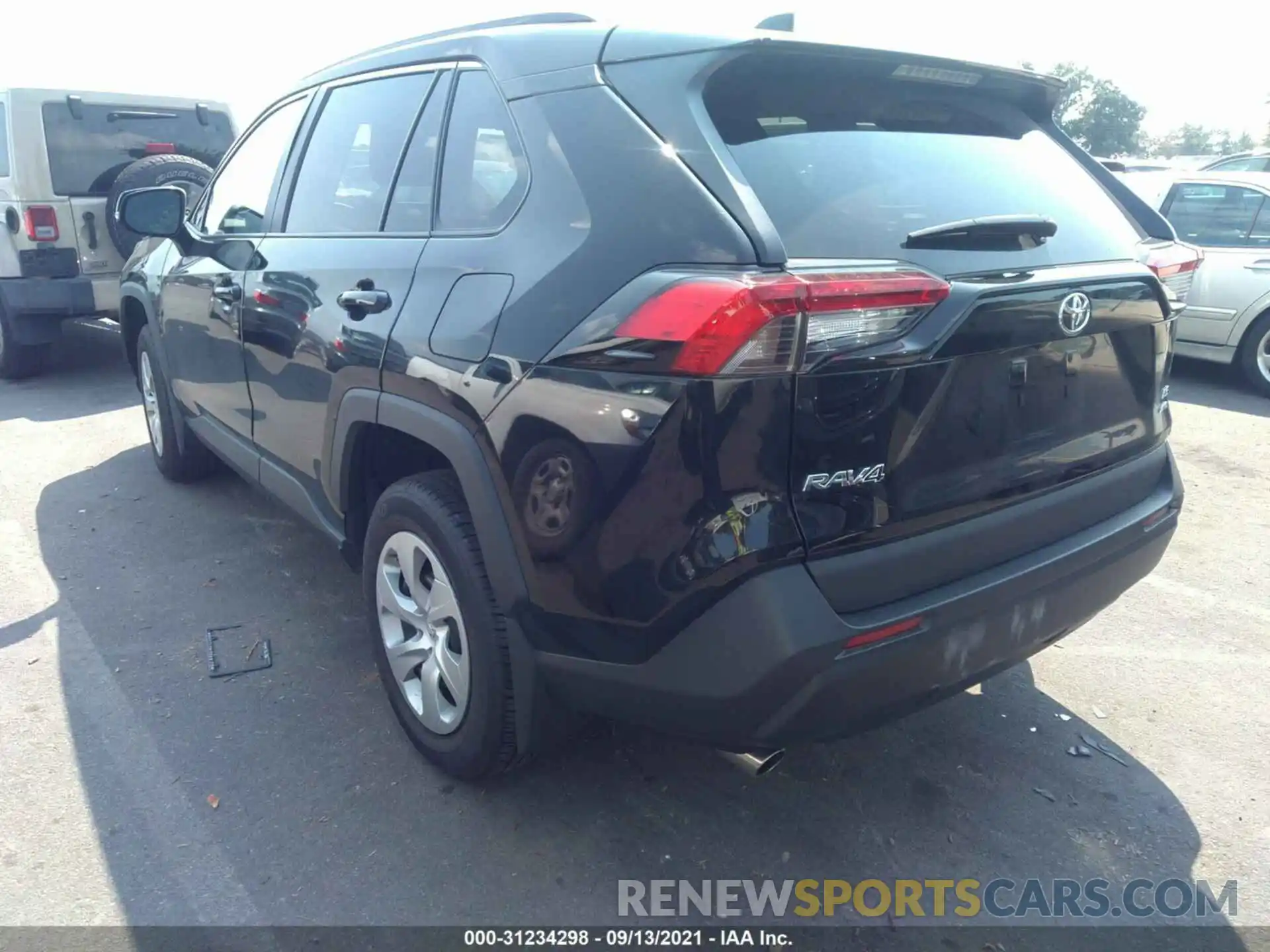 3 Photograph of a damaged car 2T3G1RFV6MW145984 TOYOTA RAV4 2021