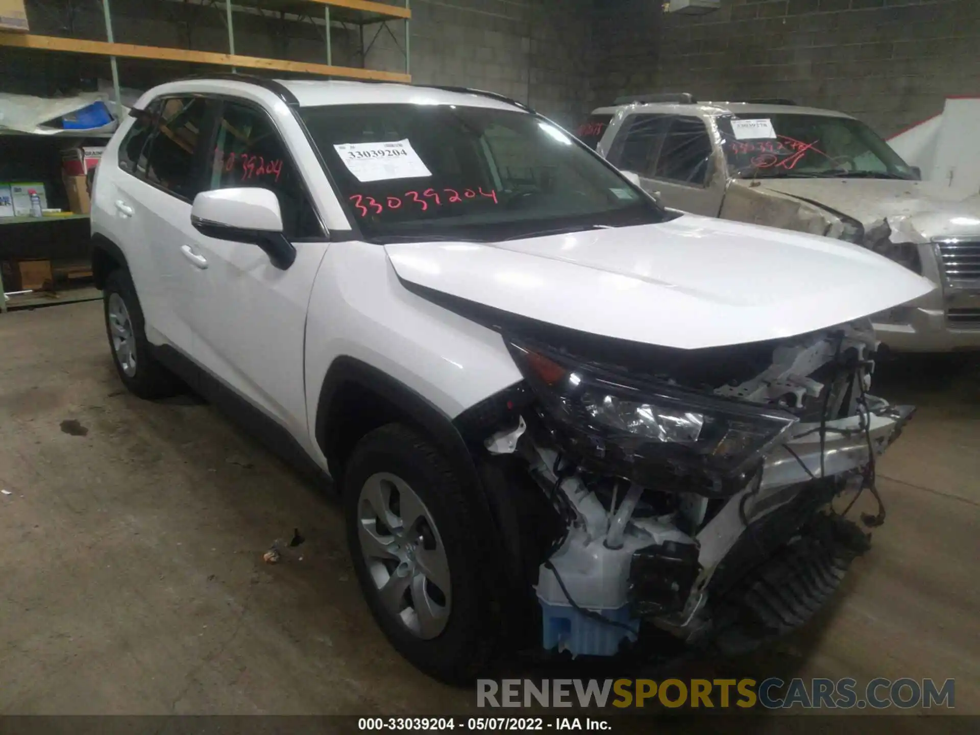 1 Photograph of a damaged car 2T3G1RFV6MW155396 TOYOTA RAV4 2021