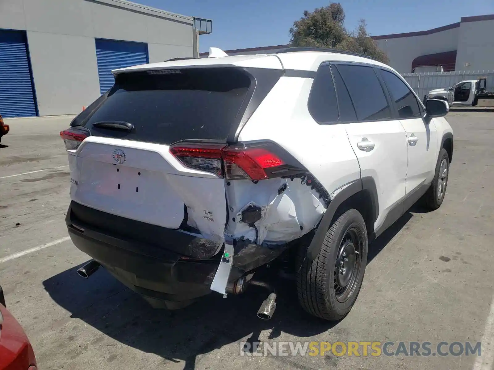 4 Photograph of a damaged car 2T3G1RFV7MW197317 TOYOTA RAV4 2021