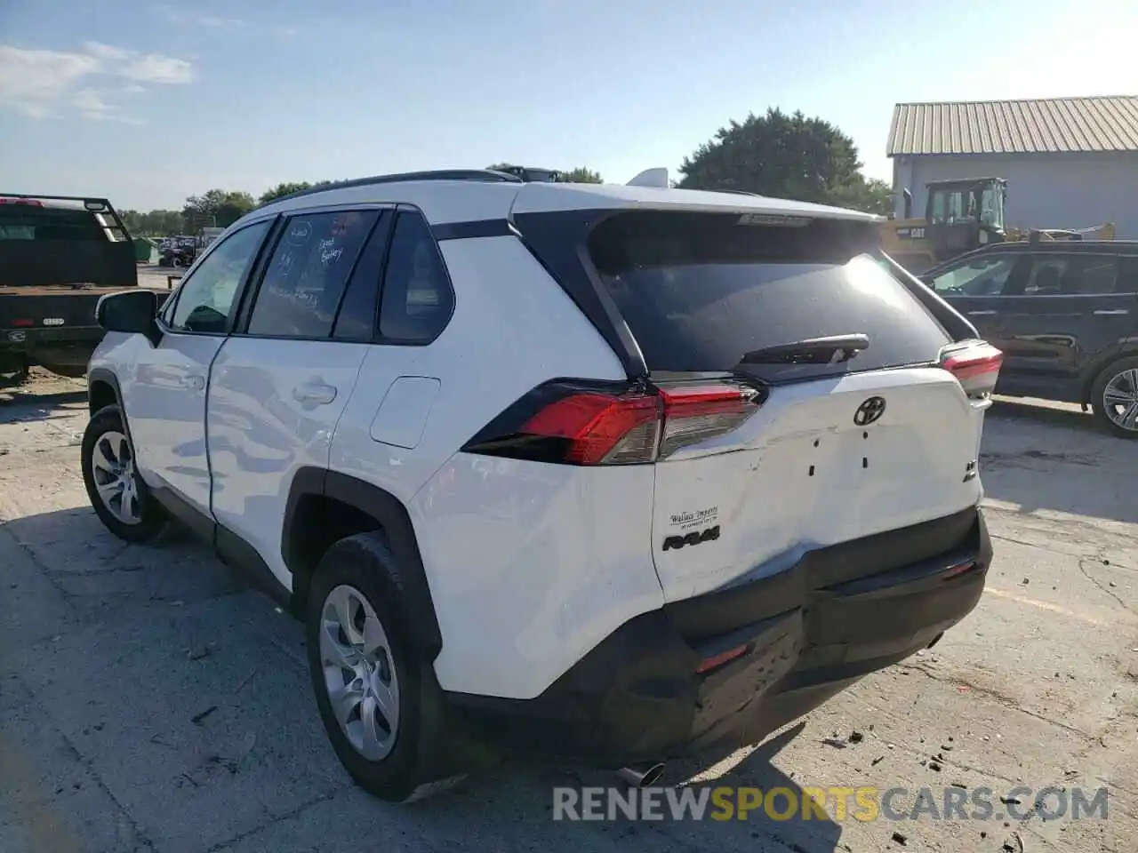 3 Photograph of a damaged car 2T3G1RFV7MW210499 TOYOTA RAV4 2021