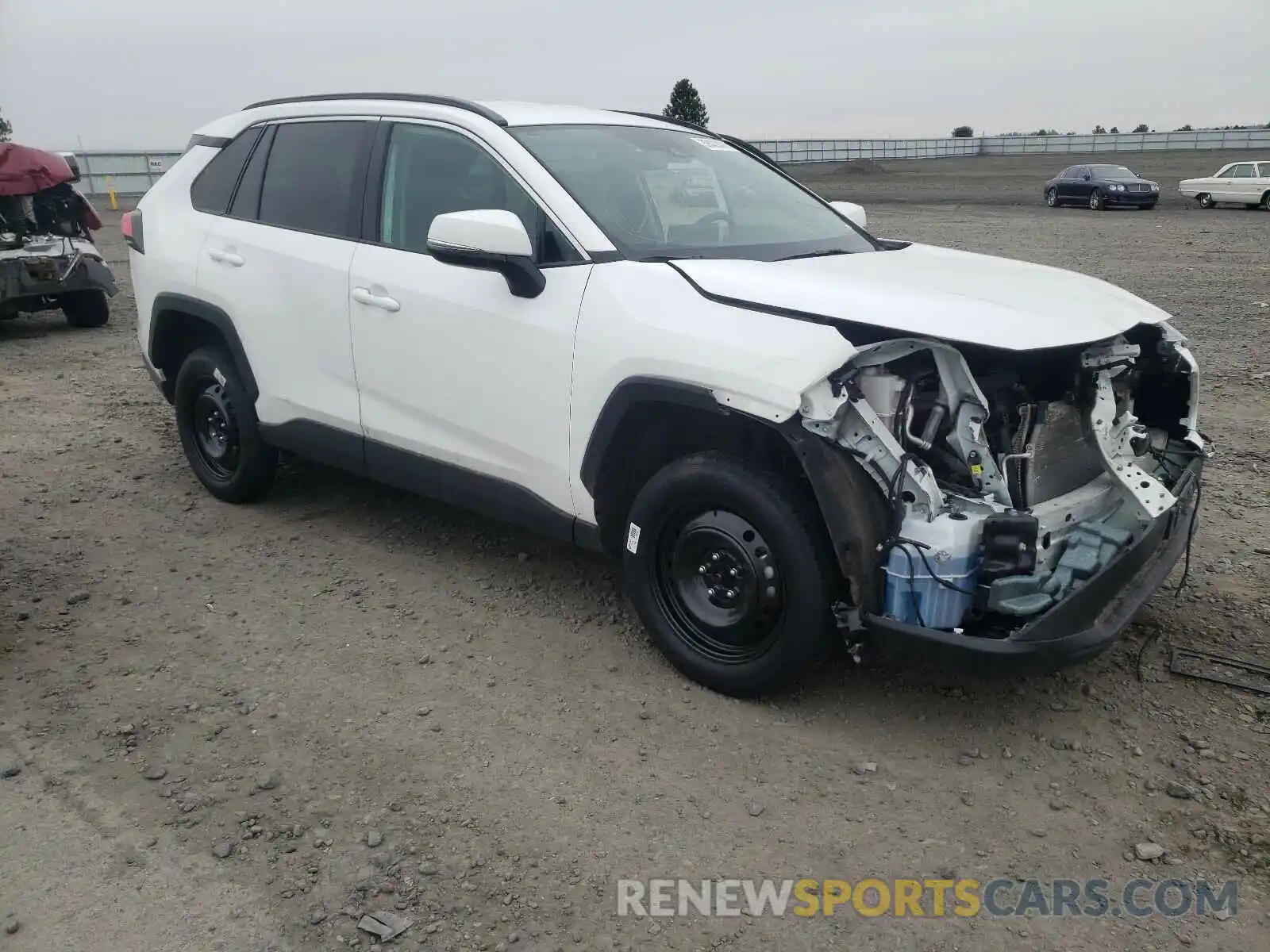 1 Photograph of a damaged car 2T3G1RFV8MC151965 TOYOTA RAV4 2021