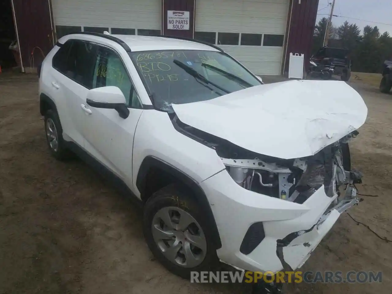 1 Photograph of a damaged car 2T3G1RFV8MC182939 TOYOTA RAV4 2021