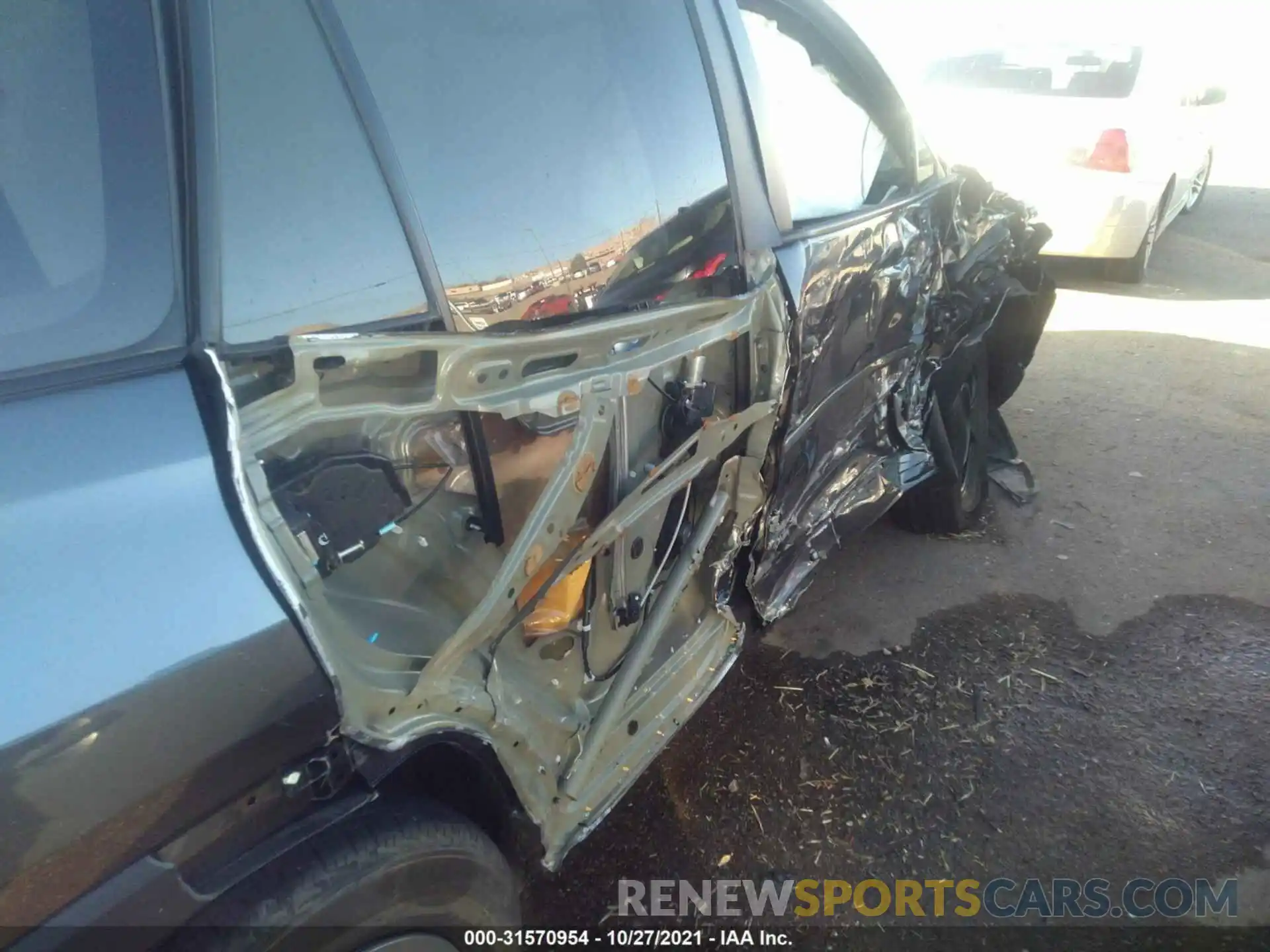 6 Photograph of a damaged car 2T3G1RFV8MC223425 TOYOTA RAV4 2021