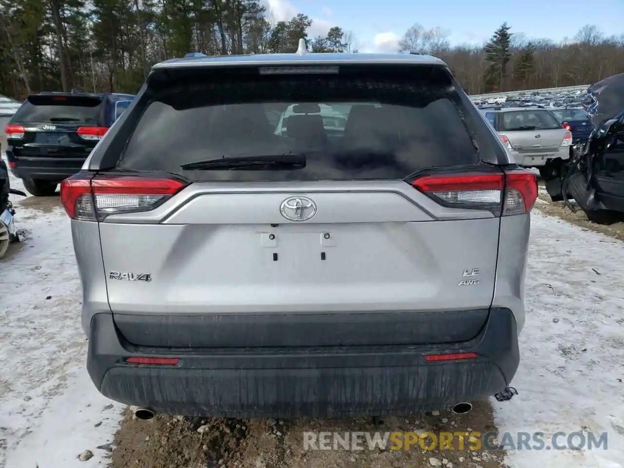 6 Photograph of a damaged car 2T3G1RFV8MC252729 TOYOTA RAV4 2021