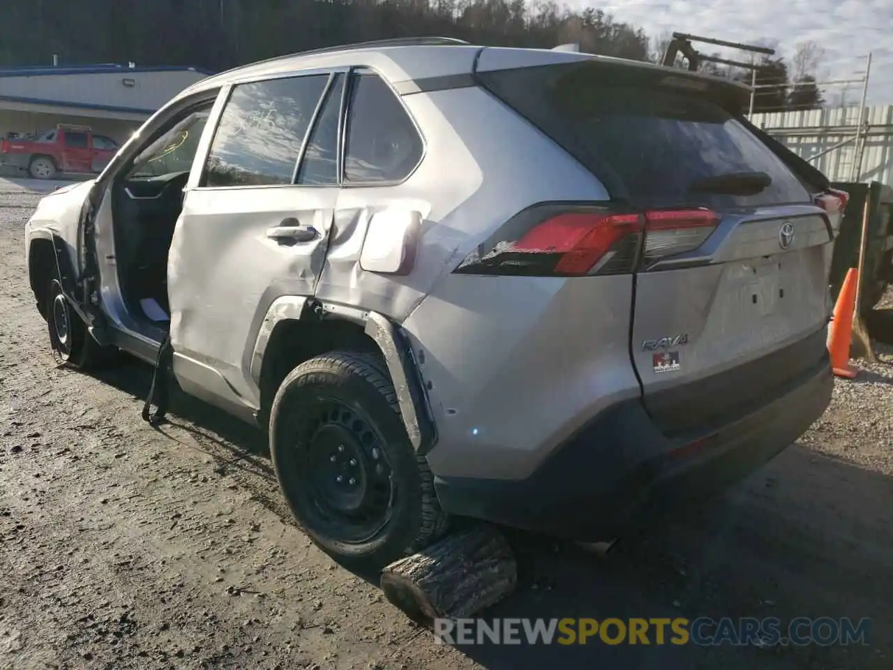 3 Photograph of a damaged car 2T3G1RFV8MW159062 TOYOTA RAV4 2021