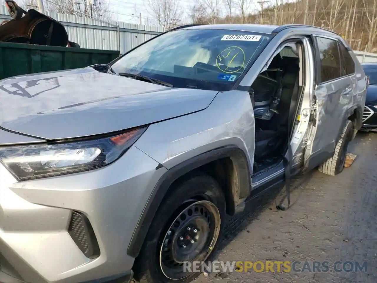 9 Photograph of a damaged car 2T3G1RFV8MW159062 TOYOTA RAV4 2021