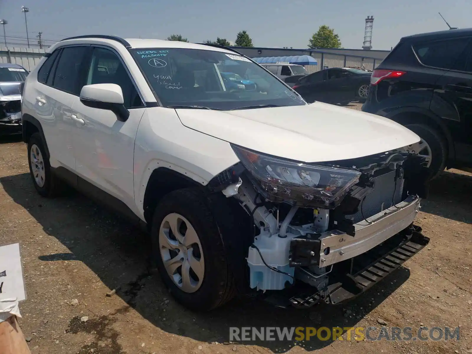 1 Photograph of a damaged car 2T3G1RFV9MC161565 TOYOTA RAV4 2021