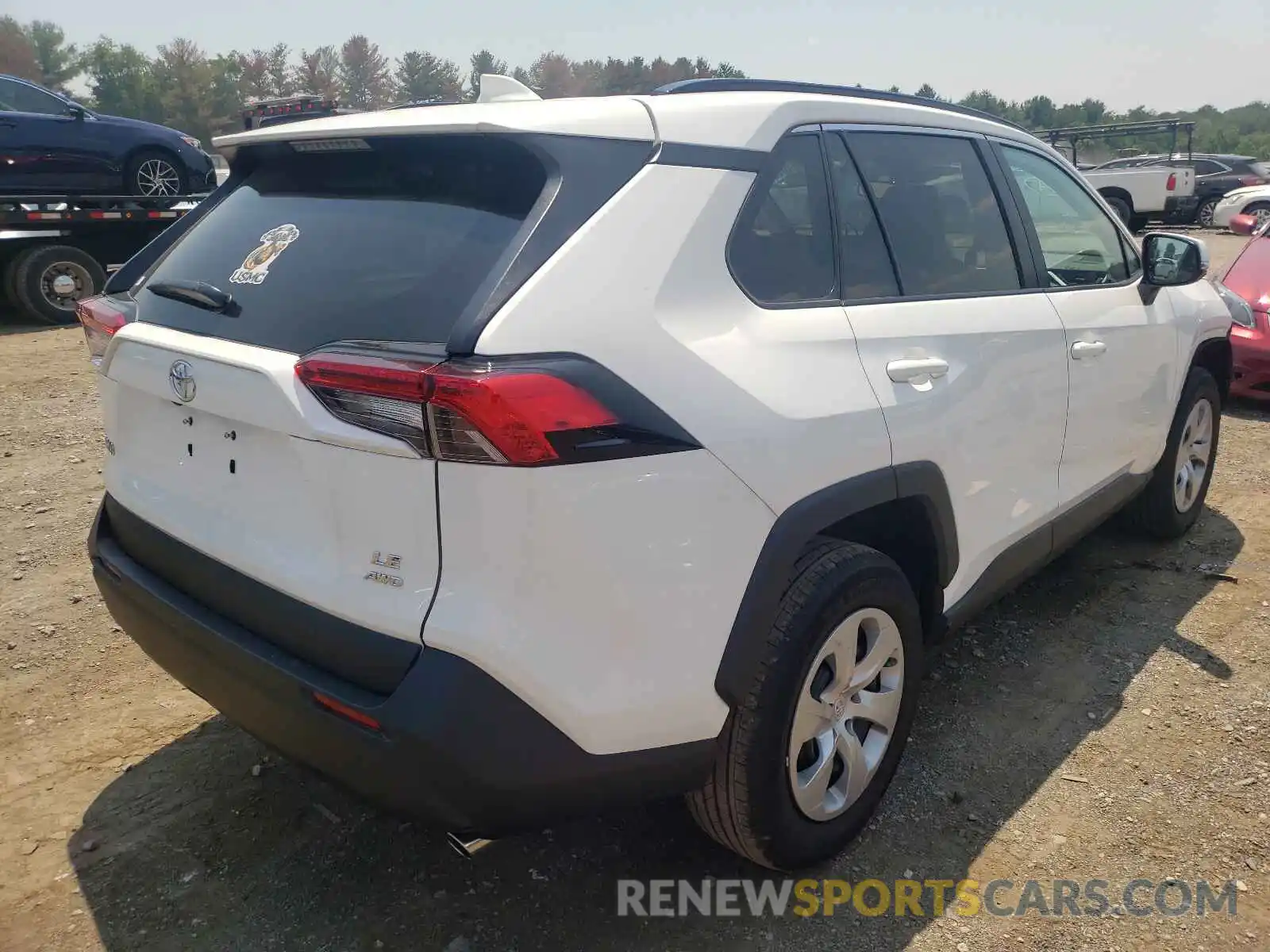 4 Photograph of a damaged car 2T3G1RFV9MC161565 TOYOTA RAV4 2021