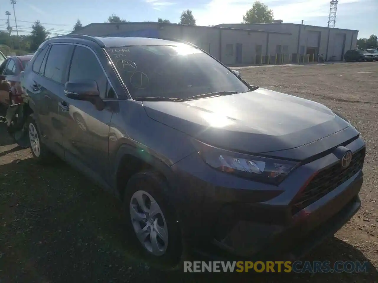 1 Photograph of a damaged car 2T3G1RFV9MC163459 TOYOTA RAV4 2021