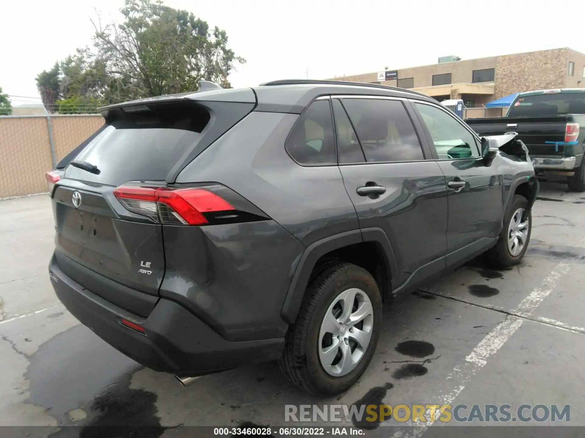 4 Photograph of a damaged car 2T3G1RFV9MC164790 TOYOTA RAV4 2021