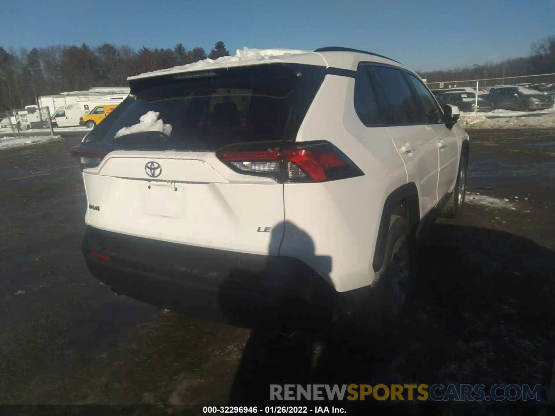 4 Photograph of a damaged car 2T3G1RFV9MC178060 TOYOTA RAV4 2021