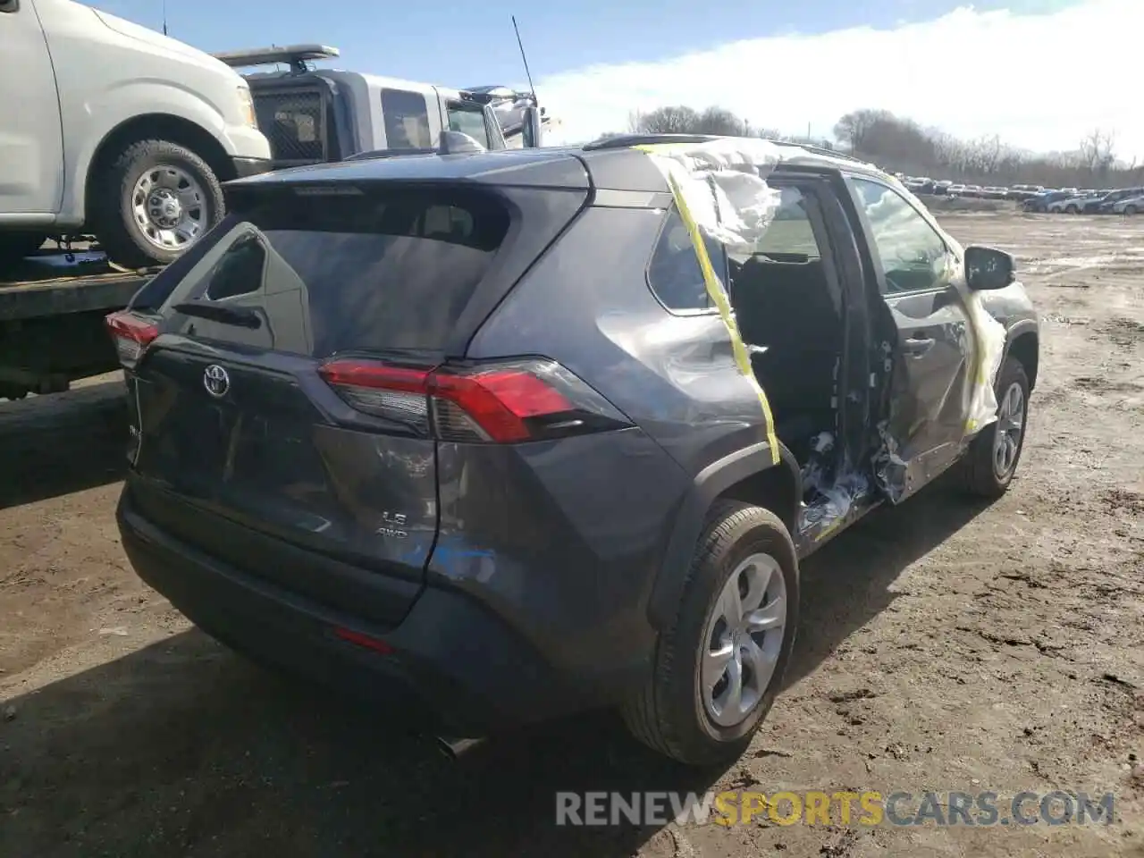 4 Photograph of a damaged car 2T3G1RFV9MC183324 TOYOTA RAV4 2021