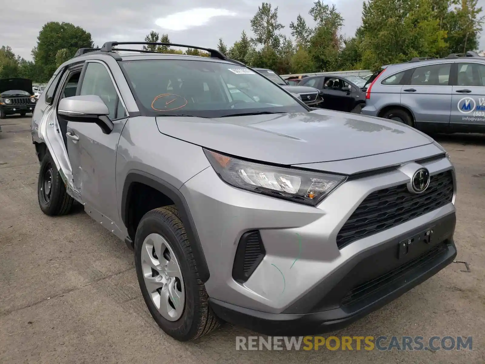 1 Photograph of a damaged car 2T3G1RFV9MC183405 TOYOTA RAV4 2021