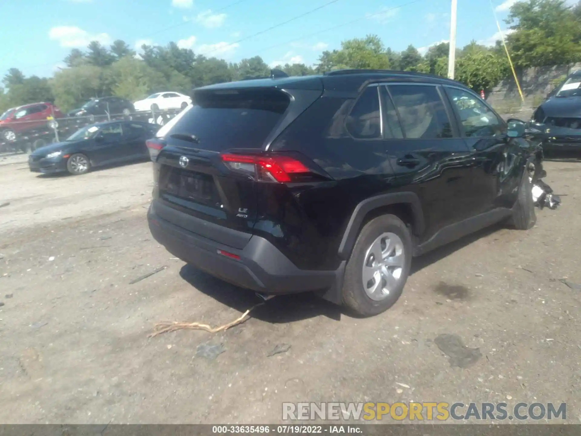 4 Photograph of a damaged car 2T3G1RFV9MC186952 TOYOTA RAV4 2021