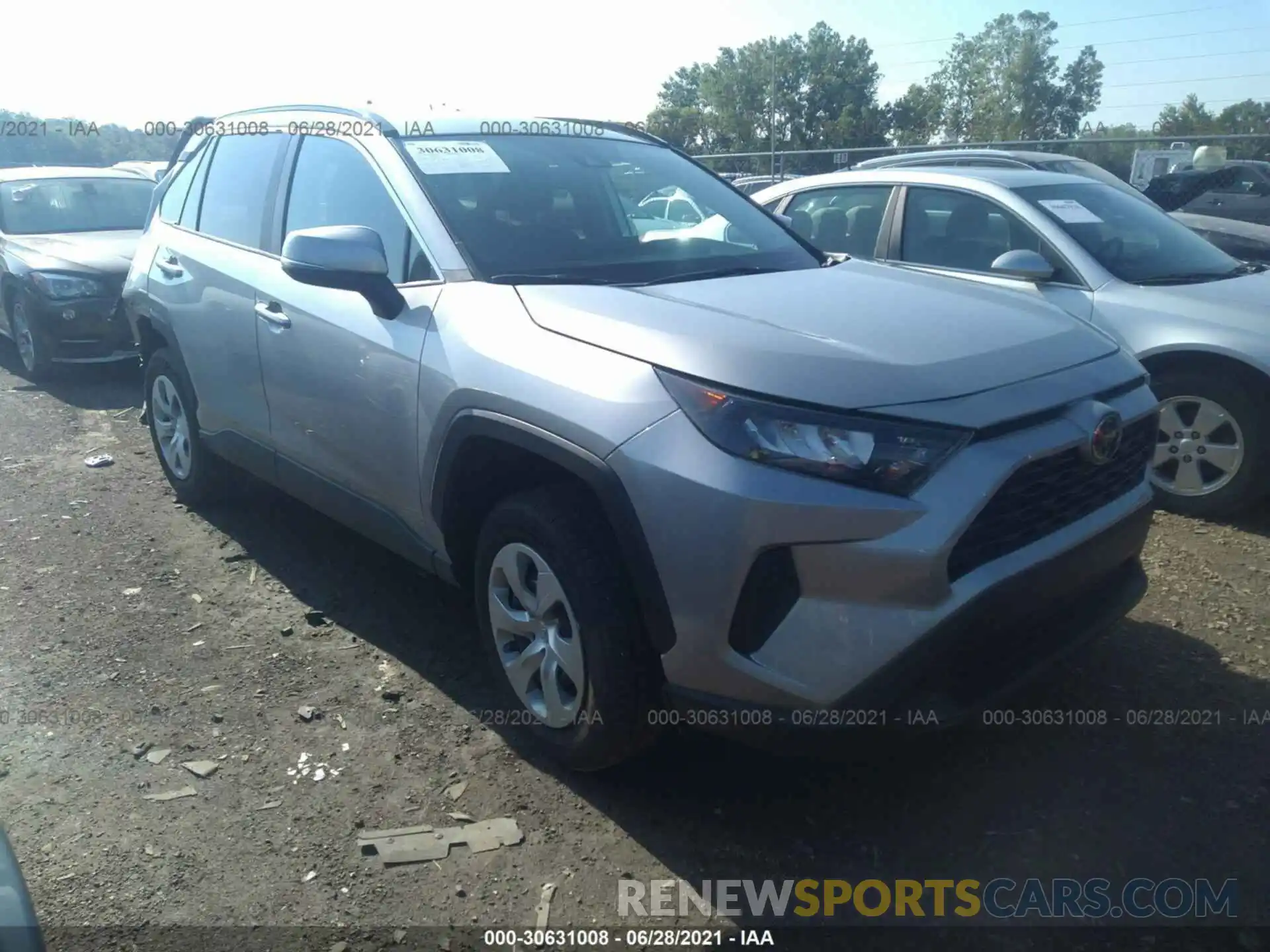 1 Photograph of a damaged car 2T3G1RFV9MC198874 TOYOTA RAV4 2021