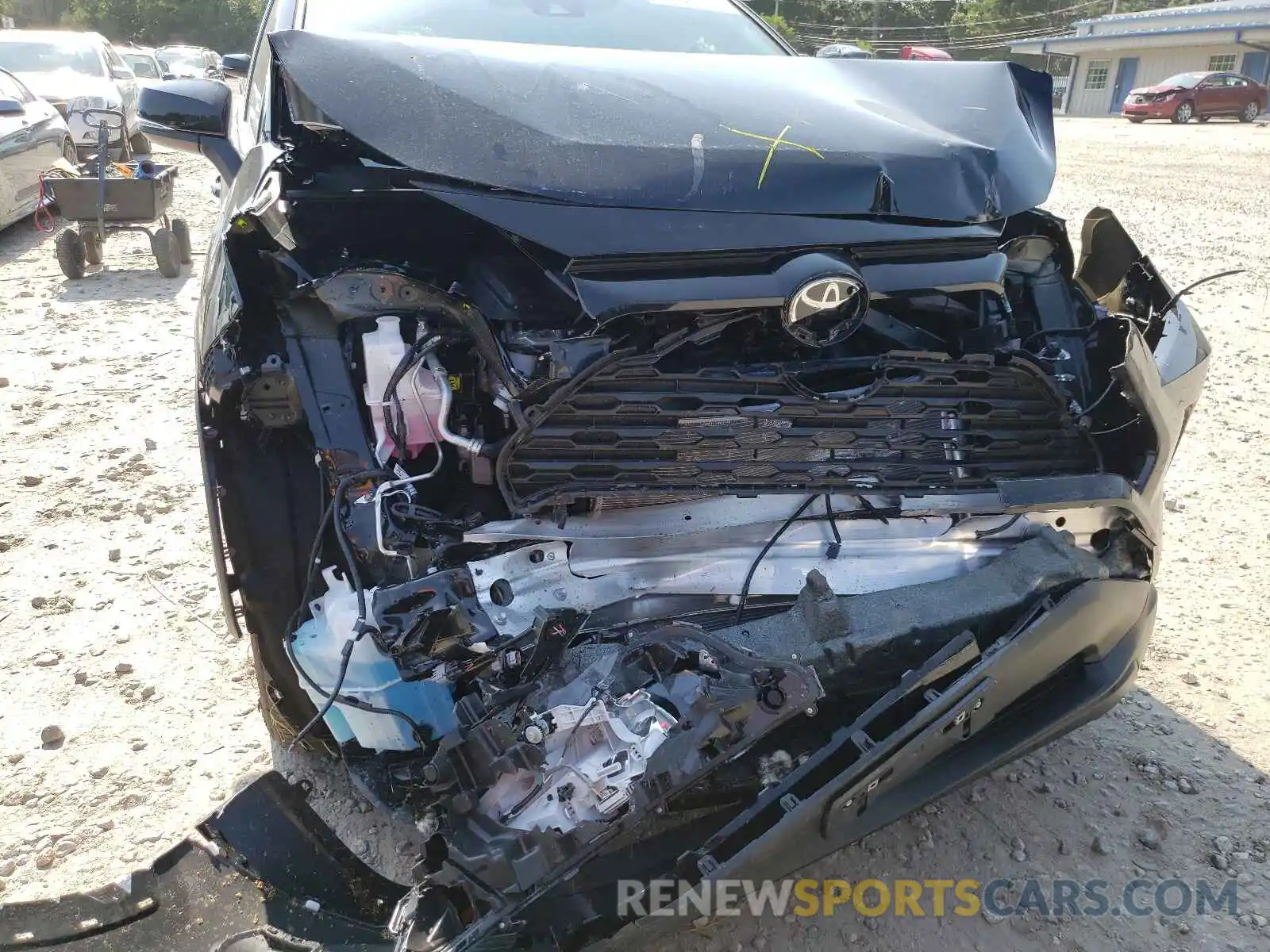 9 Photograph of a damaged car 2T3G1RFV9MC234983 TOYOTA RAV4 2021