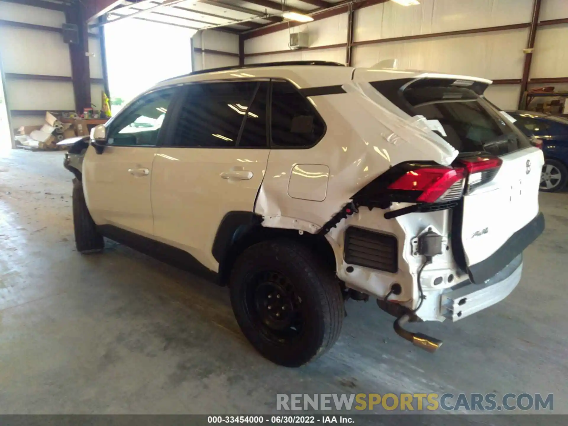 3 Photograph of a damaged car 2T3G1RFV9MW166618 TOYOTA RAV4 2021