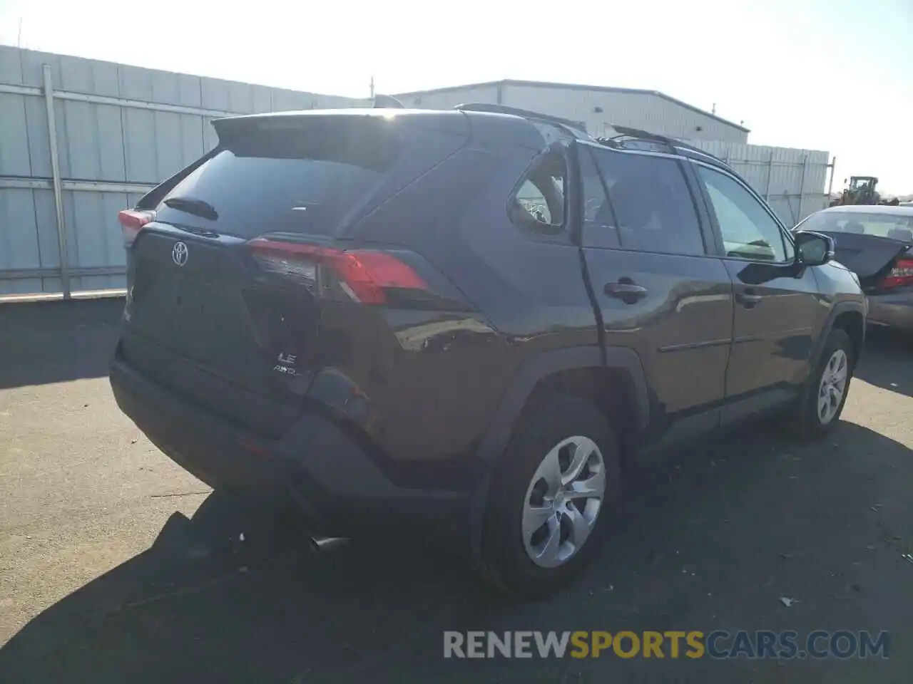 4 Photograph of a damaged car 2T3G1RFV9MW206504 TOYOTA RAV4 2021