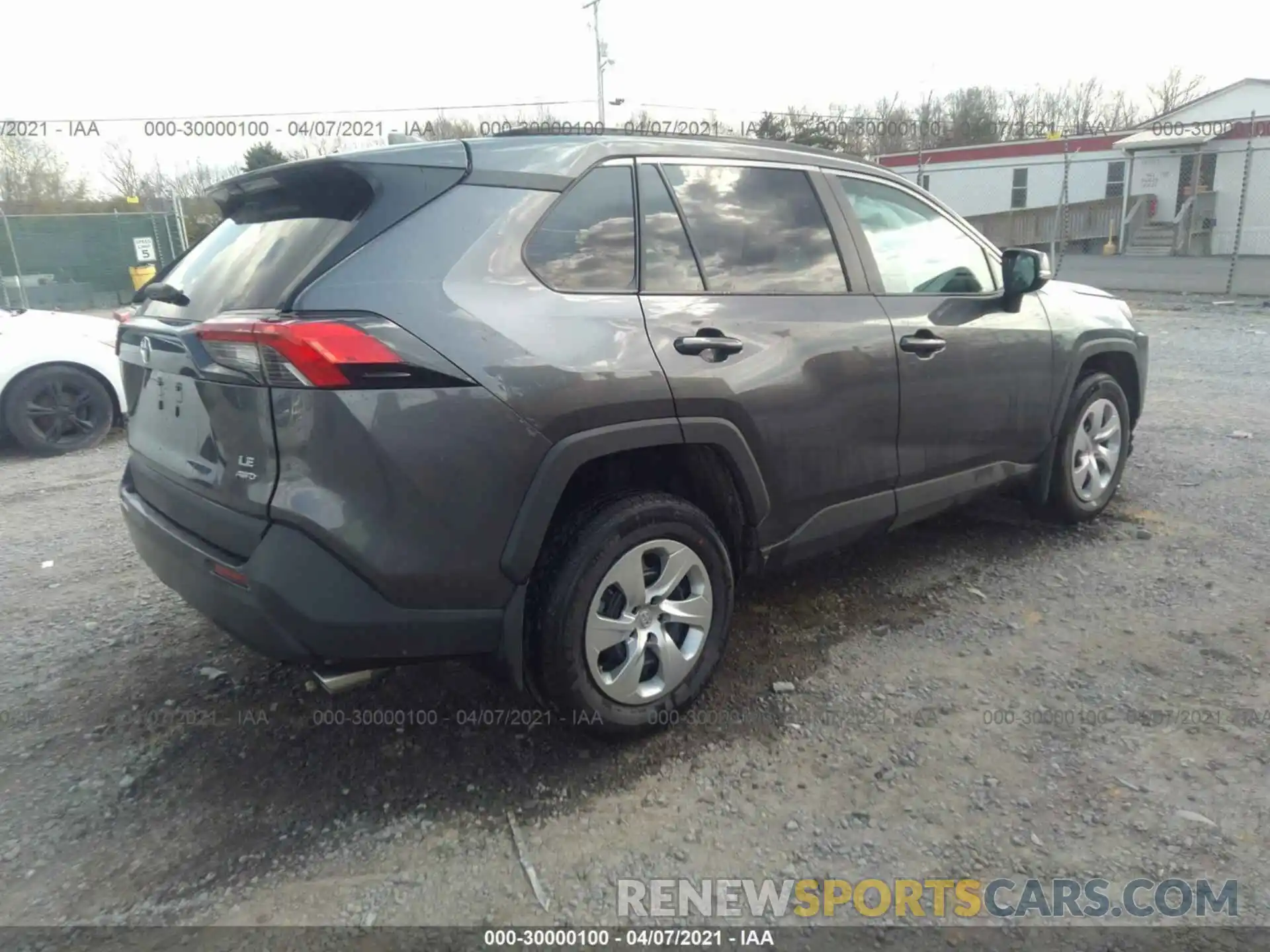 4 Photograph of a damaged car 2T3G1RFVXMC168962 TOYOTA RAV4 2021