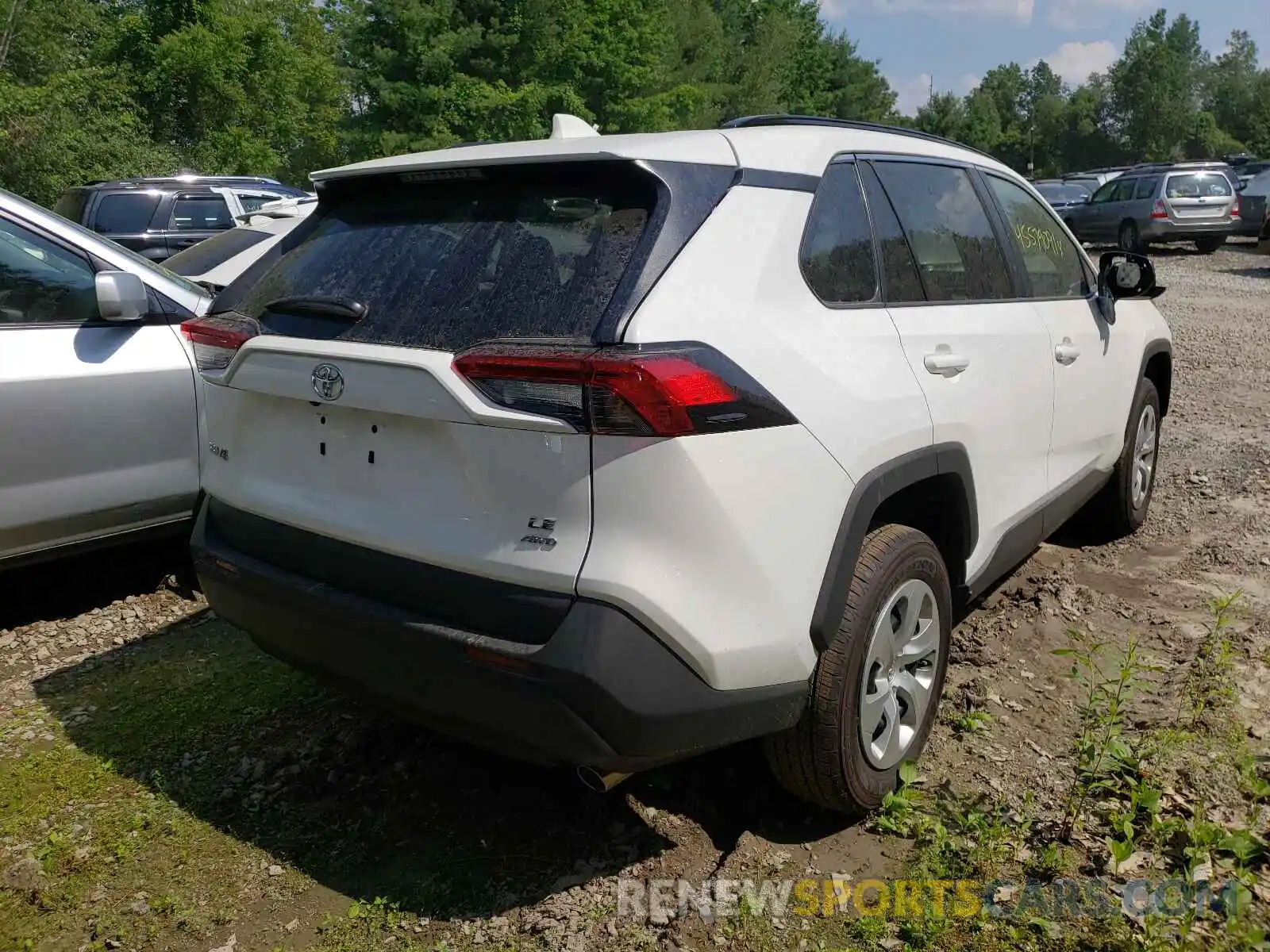 4 Photograph of a damaged car 2T3G1RFVXMC175457 TOYOTA RAV4 2021