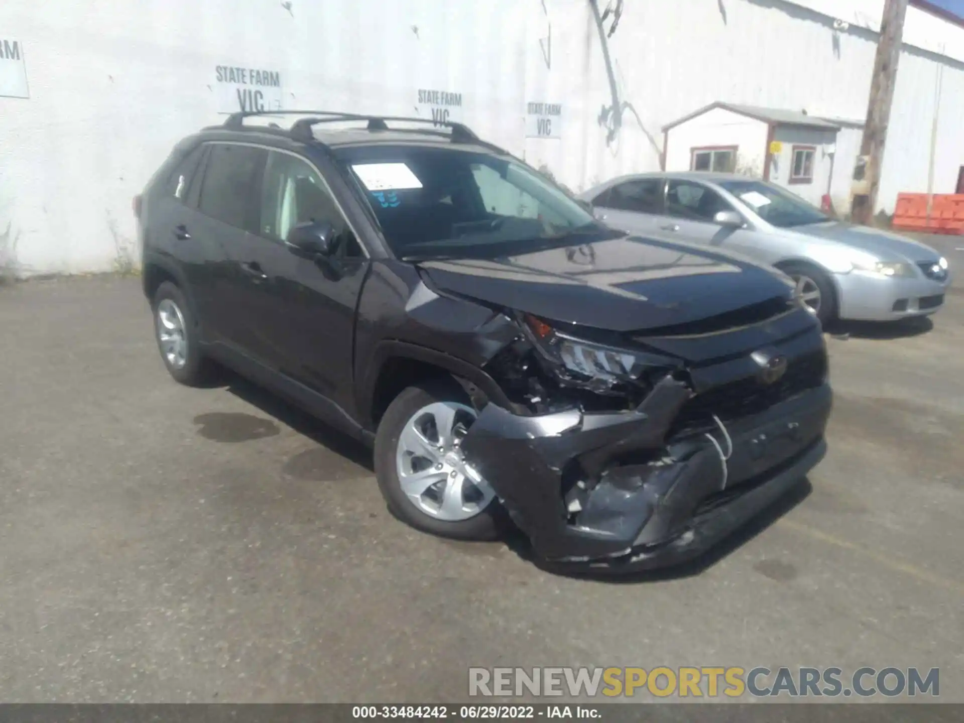 1 Photograph of a damaged car 2T3G1RFVXMC236161 TOYOTA RAV4 2021