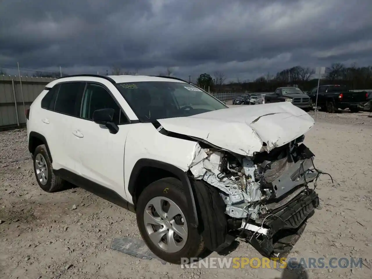 1 Photograph of a damaged car 2T3H1RFV0MC094522 TOYOTA RAV4 2021