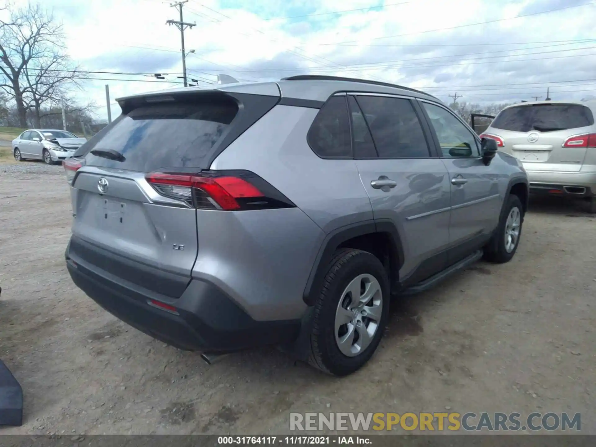 4 Photograph of a damaged car 2T3H1RFV0MC098909 TOYOTA RAV4 2021