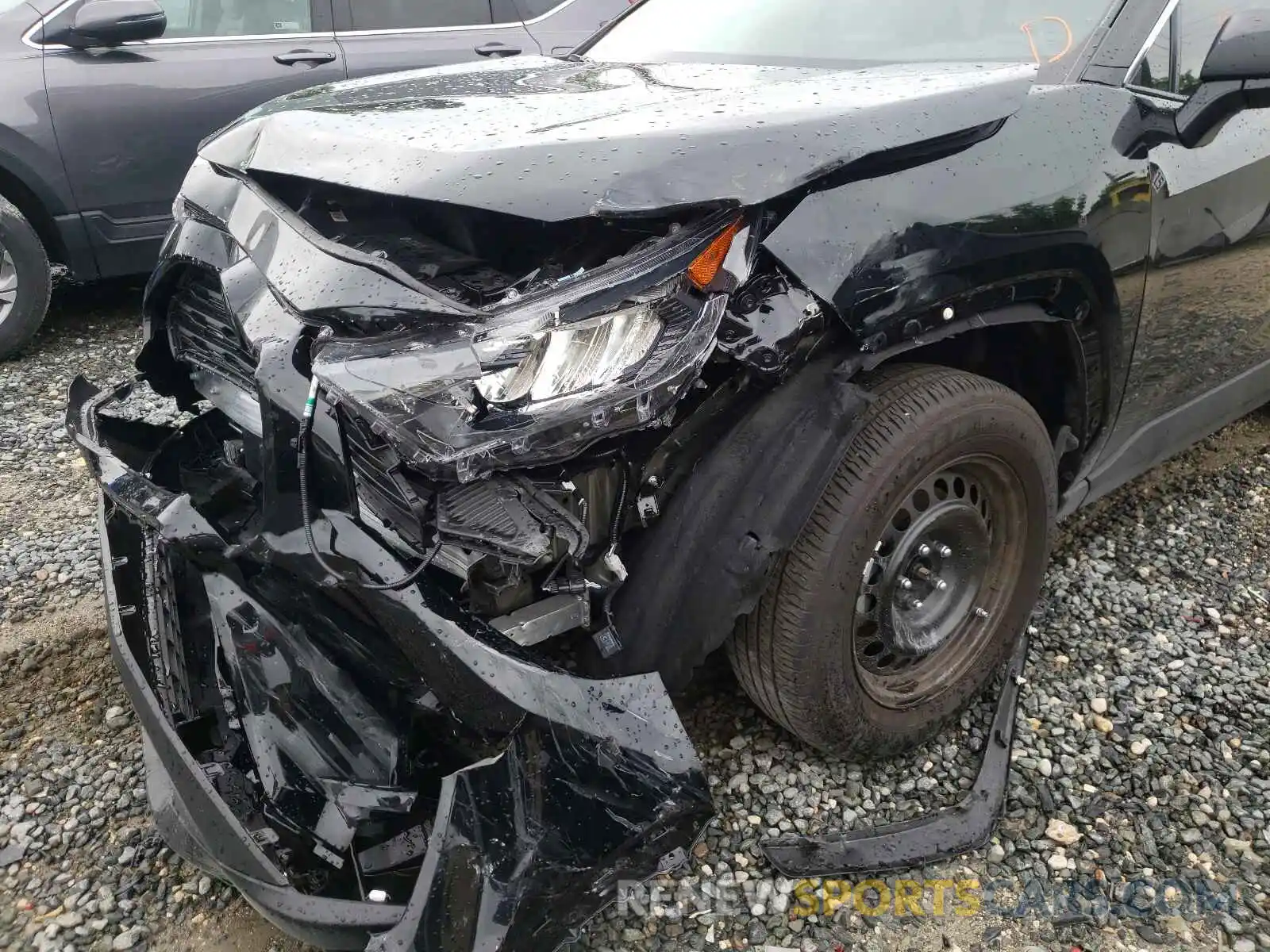 9 Photograph of a damaged car 2T3H1RFV0MC099140 TOYOTA RAV4 2021