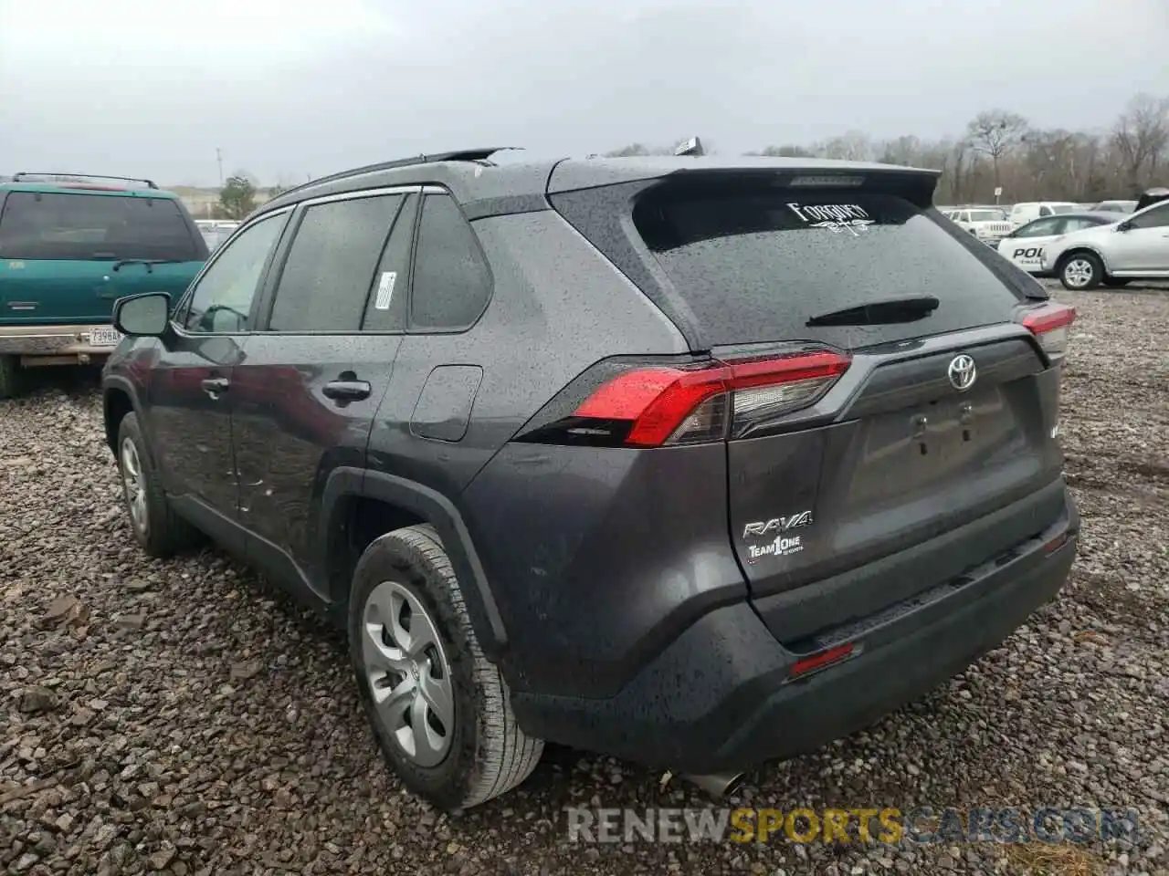 3 Photograph of a damaged car 2T3H1RFV0MC103235 TOYOTA RAV4 2021