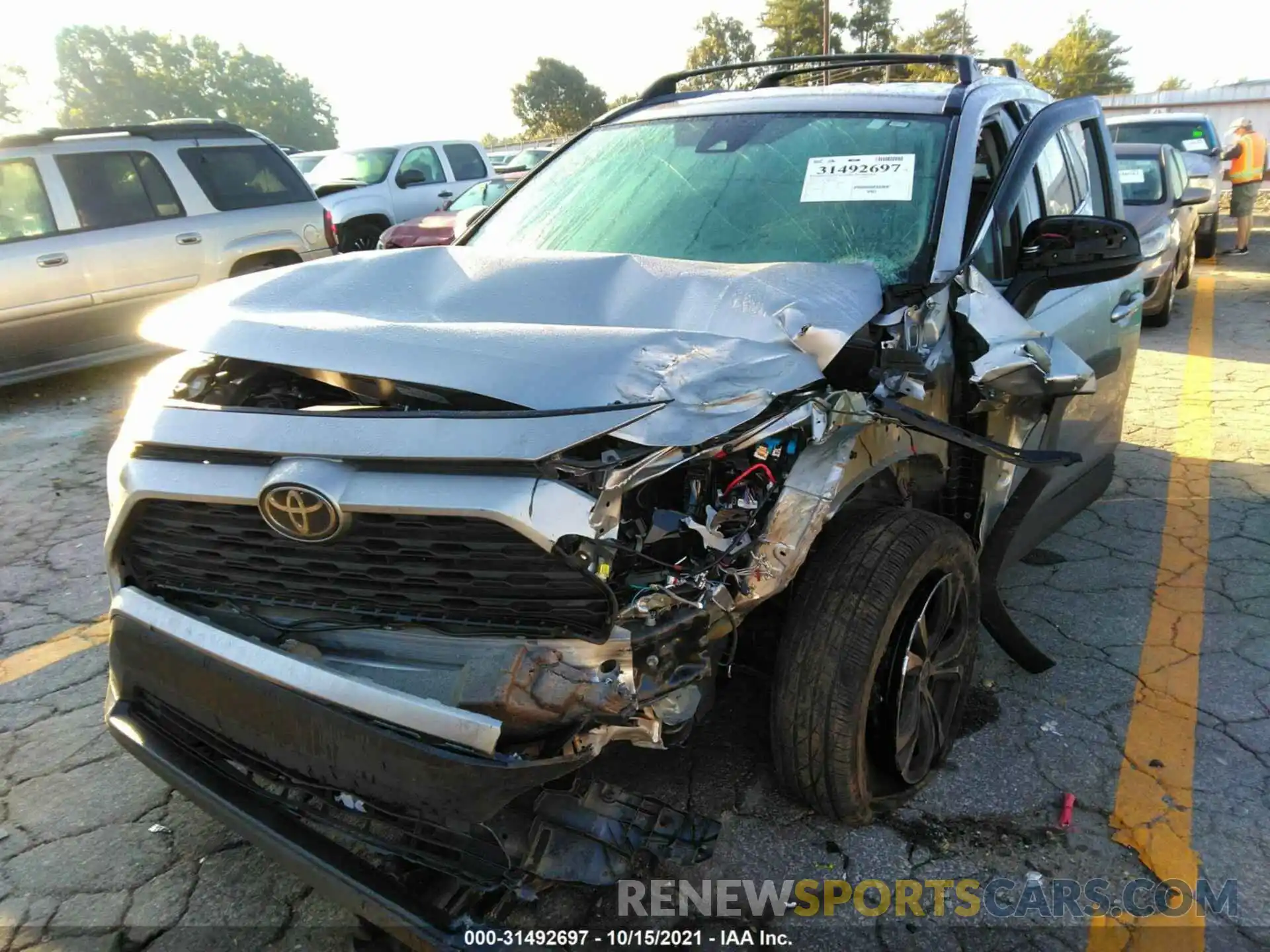 6 Photograph of a damaged car 2T3H1RFV0MC119015 TOYOTA RAV4 2021