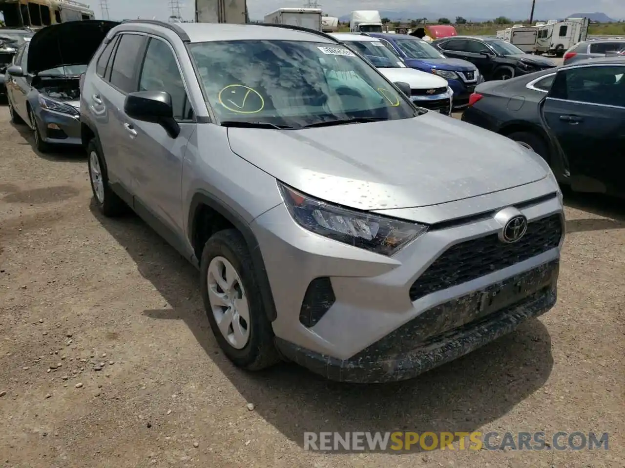 1 Photograph of a damaged car 2T3H1RFV0MC120097 TOYOTA RAV4 2021